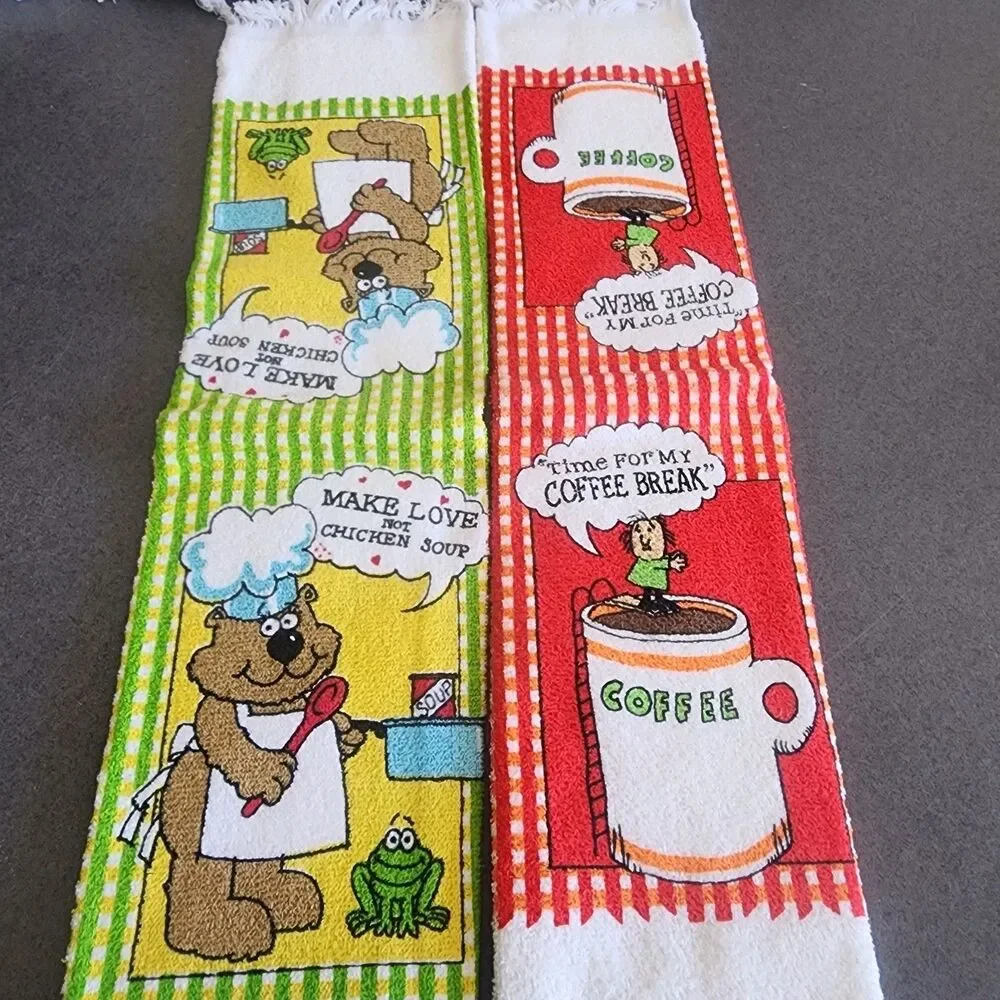 Vintage Novelty Kitchen Dish Towels Lot of 2 Bear Frog Coffee Break Fringe